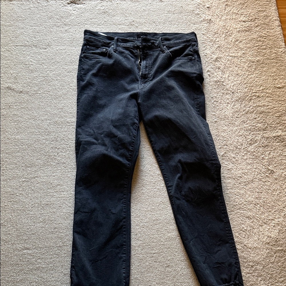 MOTHER Insider Crop Step Frey 
Size 32